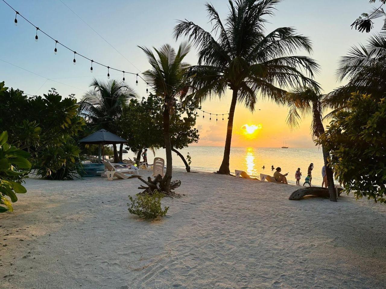 The Sunset Villa Dhiffushi Ngoại thất bức ảnh