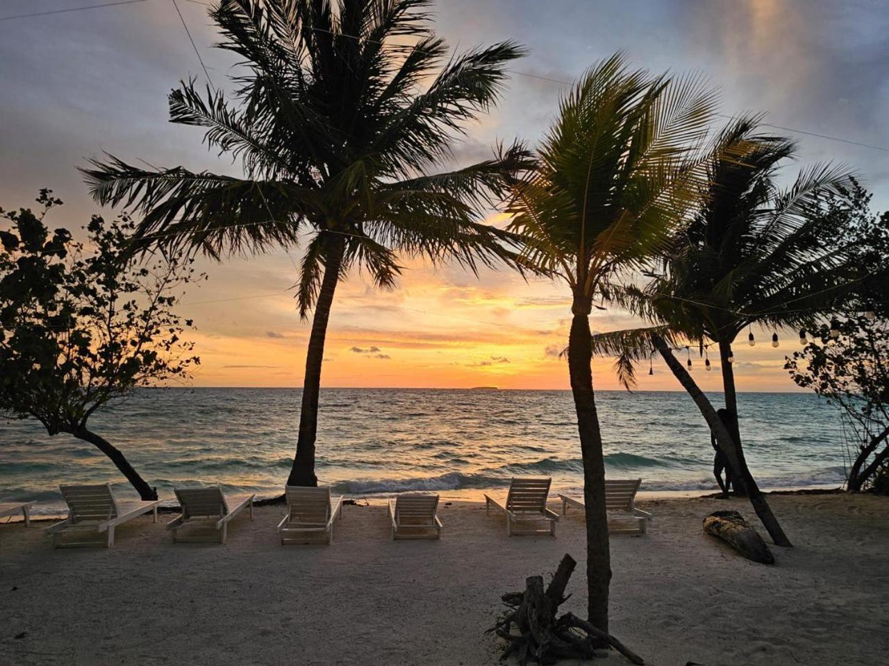 The Sunset Villa Dhiffushi Ngoại thất bức ảnh