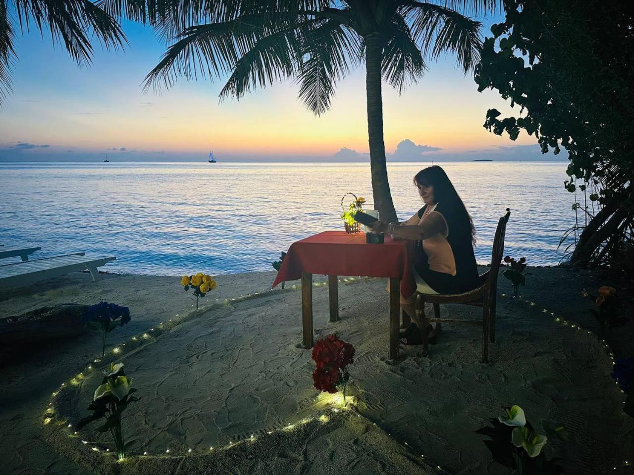 The Sunset Villa Dhiffushi Ngoại thất bức ảnh